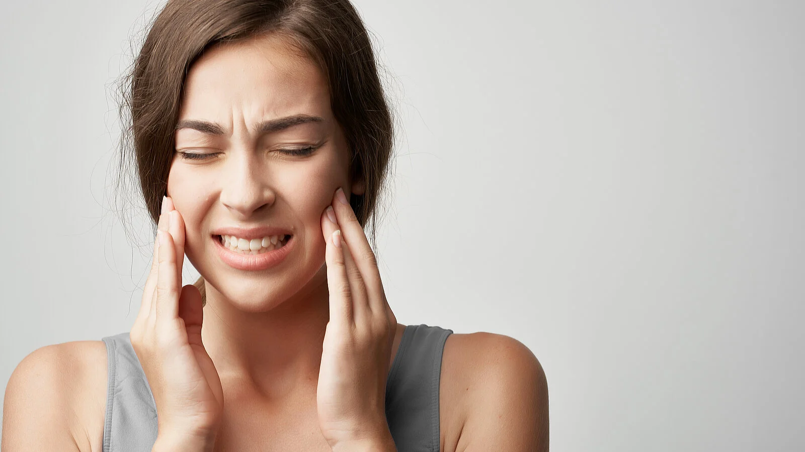 von Schmerz erst wenn Ästhetik: jener Strukturierte Weg zur Auflösung Ihrer Zahnprobleme