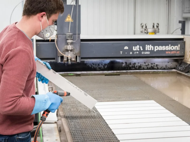 Präzision und Materialvielfalt: So wählen Sie den richtigen Partner für das Wasserstrahlschneiden