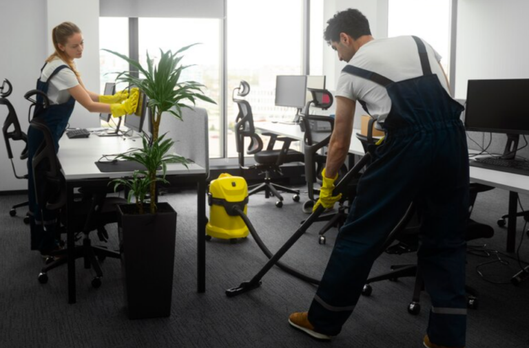 So sorgt eine Reinigungsfirma für ein sauberes und angenehmes Büro